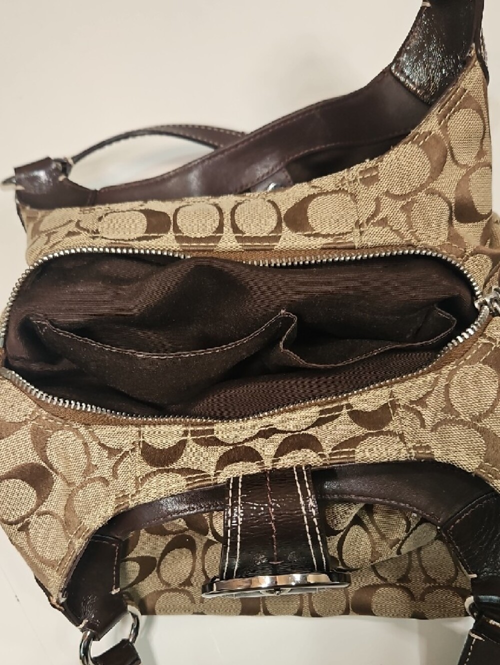 Coach Khaki Signature Canvas Shoulder Bag with Brown Trim - Picture 7 of 9